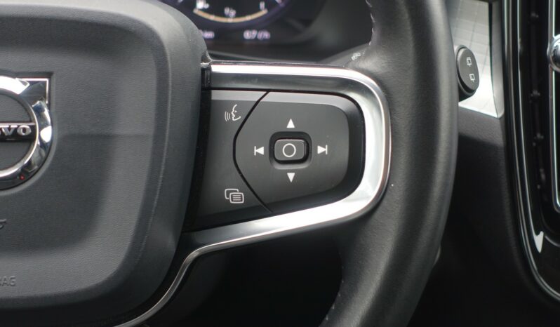 VOLVO XC 40 D3 2.0 L GEARTRONIC 150CH MOMENTUM complet