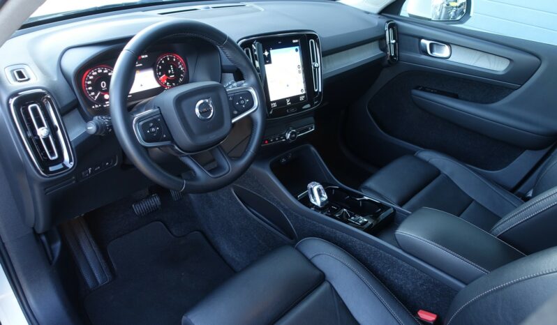 VOLVO XC 40 T4 HYBRIDE RECHARGEABLE GEARTRONIC 211 CH  INSCRIPTION complet