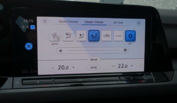 VOLKSWAGEN GOLF VIII HYBRIDE RECHARGEABLE 204 CH  STYLE complet