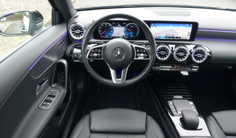 MERCEDES CLASSE A 250 E 8G-DCT 218 CH HYBRIDE RECHARGEABLE complet