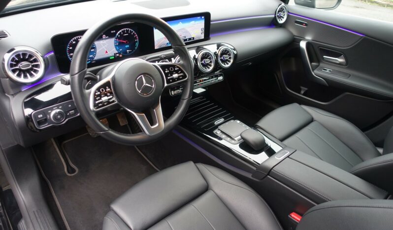 MERCEDES CLASSE A 250 E 8G-DCT 218 CH HYBRIDE RECHARGEABLE complet
