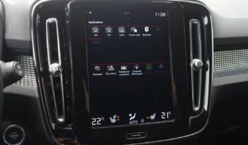 VOLVO XC 40 D4 2.0 L GEARTRONIC AWD 190CH R-DESIGN complet