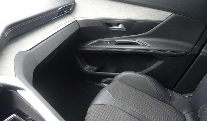 PEUGEOT 3008 1.5 BLUEHDI EAT8 130 CH PHASE 2 FINITION GT complet