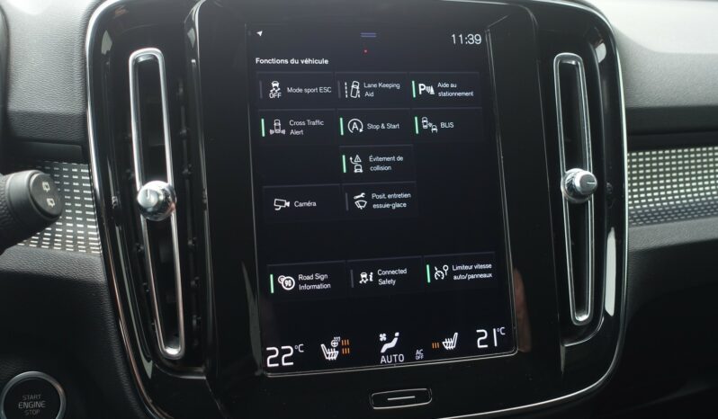 VOLVO XC 40 D4 2.0 L GEARTRONIC AWD 190CH R-DESIGN complet