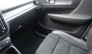 VOLVO XC 40 T5 HYBRIDE RECHARGEABLE GEARTRONIC 262 CH ( 180 CH + 82 CH )  R-DESIGN complet