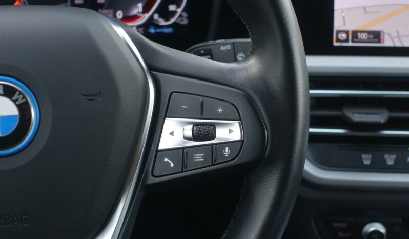 BMW 330 EA E-DRIVE HYBRIDE BVA 184 CH THERMIQUE + 110 CH ÉLECTRIQUE complet