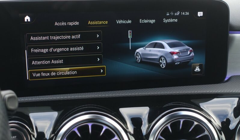 MERCEDES CLASSE A 250 E 262 CH HYBRIDE RECHARGEABLE 8G-DCT AMG-LINE complet