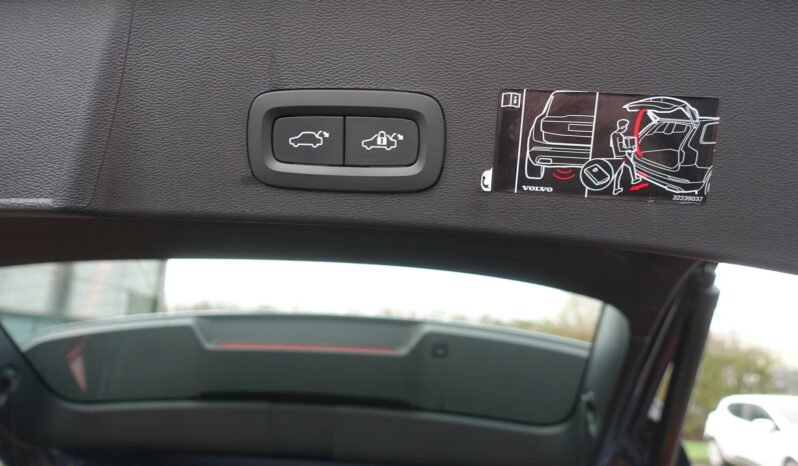 VOLVO XC 40 T5 HYBRIDE RECHARGEABLE GEARTRONIC 262 CH  INSCRIPTION complet