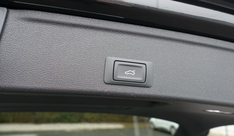 AUDI A4 AVANT 30 TDI MHEV PHASE 2 S-TRONIC complet