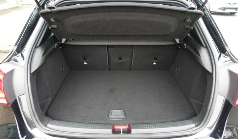 MERCEDES CLASSE A 250 E 8G-DCT 218 CH HYBRIDE RECHARGEABLE complet