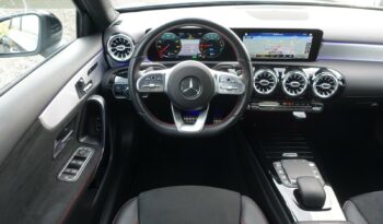 MERCEDES CLASSE A 250 E 262 CH HYBRIDE RECHARGEABLE 8G-DCT AMG-LINE complet