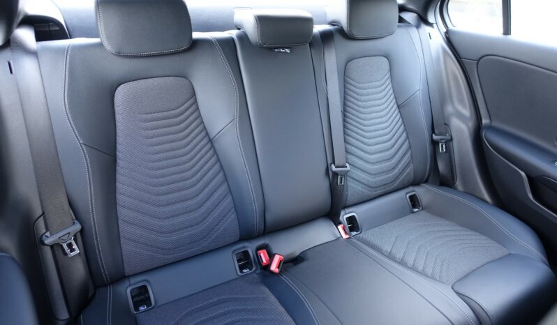 MERCEDES CLASSE A BERLINE 180d 8G-DCT complet