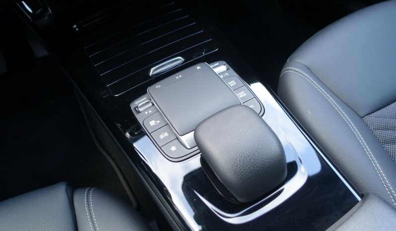 MERCEDES CLASSE A BERLINE 180d 8G-DCT complet