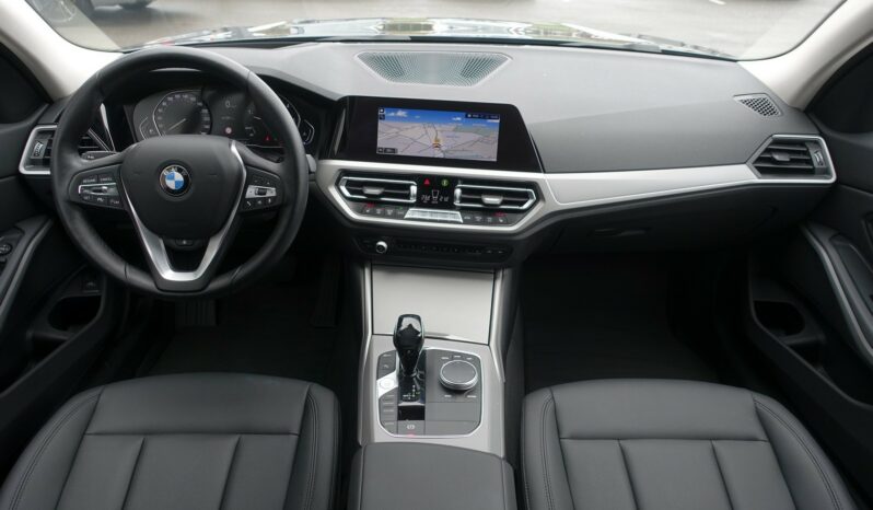BMW 320 DA TOURING SERIE 3 190 CH MHEV BVA complet