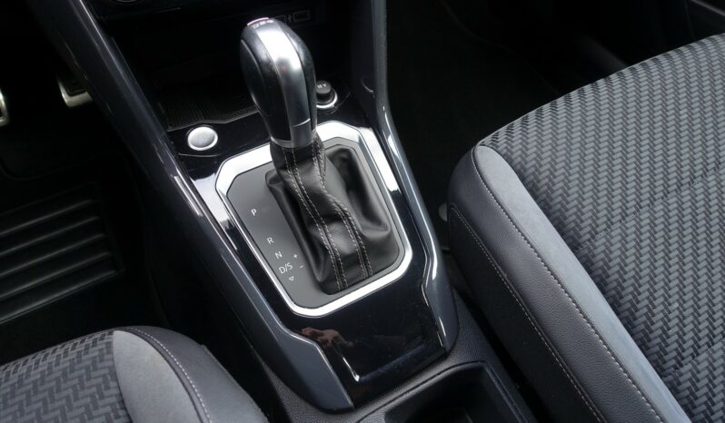 VOLKSWAGEN T-ROC 1.5 L TSI DSG7  R-LINE complet