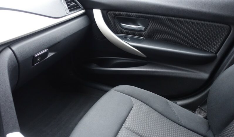 BMW 318 DA TOURING SERIE 3 BVA complet