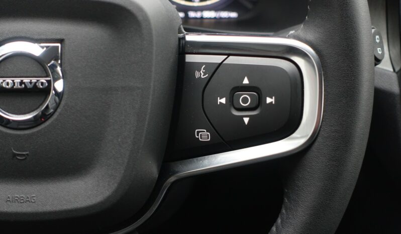 VOLVO XC 40 T4 HYBRIDE RECHARGEABLE GEARTRONIC 211 CH  INSCRIPTION complet