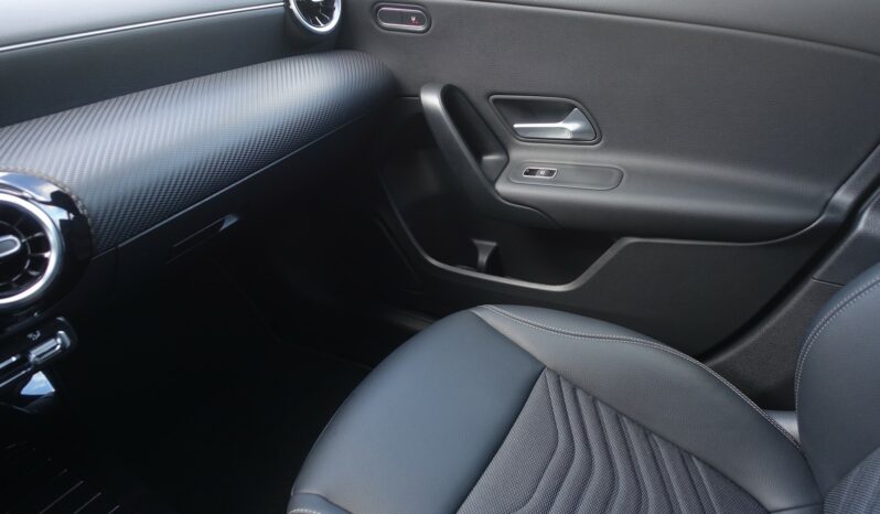 MERCEDES CLASSE A BERLINE 180d 8G-DCT complet