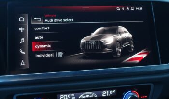 AUDI Q3 45 TFSI E S-TRONIC 245 CH HYBRIDE RECHARGEABLE  S-LINE complet