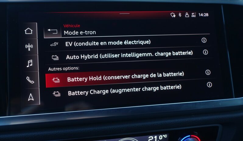AUDI Q3 45 TFSI E S-TRONIC 245 CH HYBRIDE RECHARGEABLE  S-LINE complet