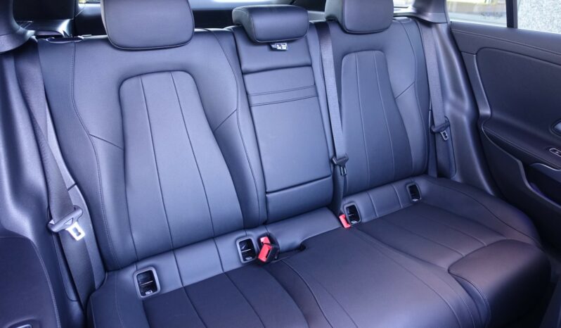 MERCEDES CLASSE CLA 200D SHOOTING BRAKE 150 CH 8G-DCT complet