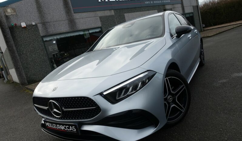 MERCEDES CLASSE A 250 E 8G-DCT 218 CH HYBRIDE RECHARGEABLE AMG-LINE complet