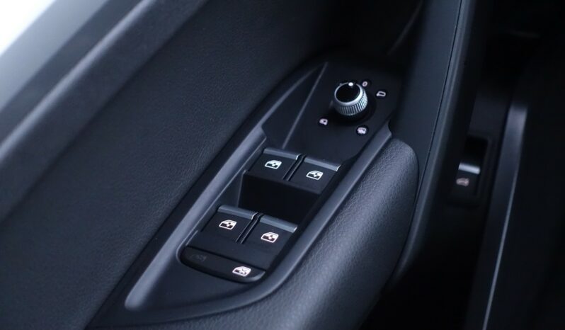 AUDI Q5 50 TFSI E 299 CH QUATTRO S-TRONIC HYBRIDE RECHARGEABLE complet