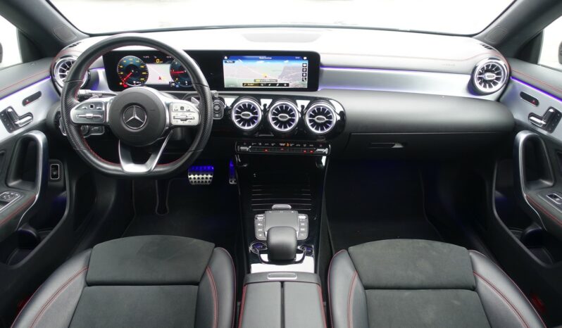 MERCEDES CLA 200D SHOOTING BRAKE 8G-DCT 150 CH AMG-LINE complet