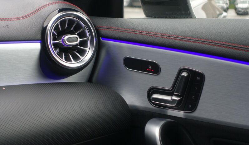 MERCEDES CLA 200D SHOOTING BRAKE 8G-DCT 150 CH AMG-LINE complet