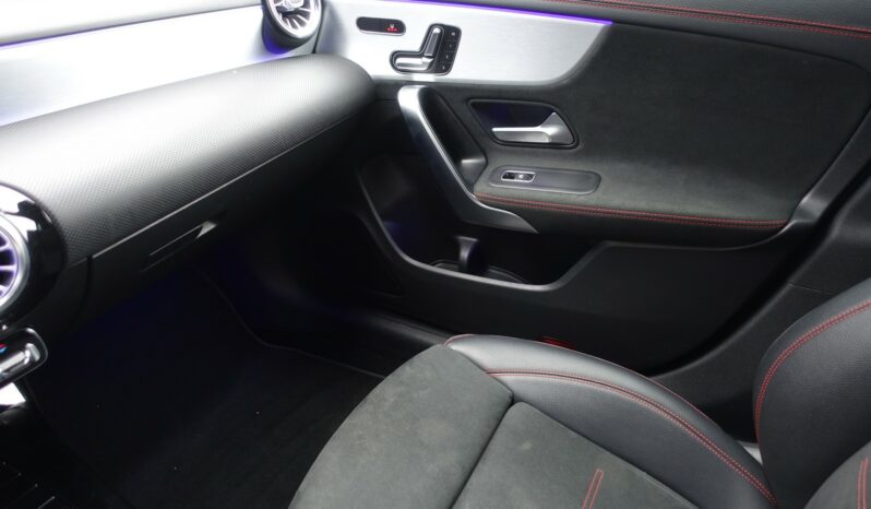 MERCEDES CLA 200D SHOOTING BRAKE 8G-DCT 150 CH AMG-LINE complet