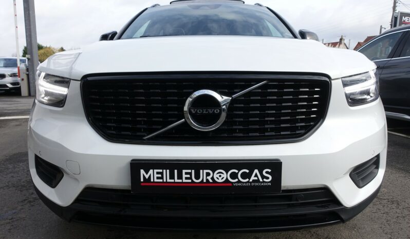 VOLVO XC 40 D4 2.0 L GEARTRONIC AWD 190CH R-DESIGN complet