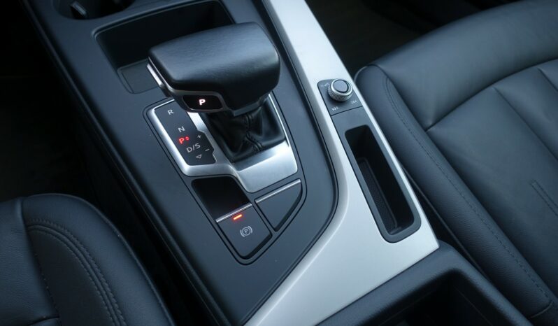 AUDI A4 AVANT 35 TDI MHEV S-TRONIC 163 CH complet