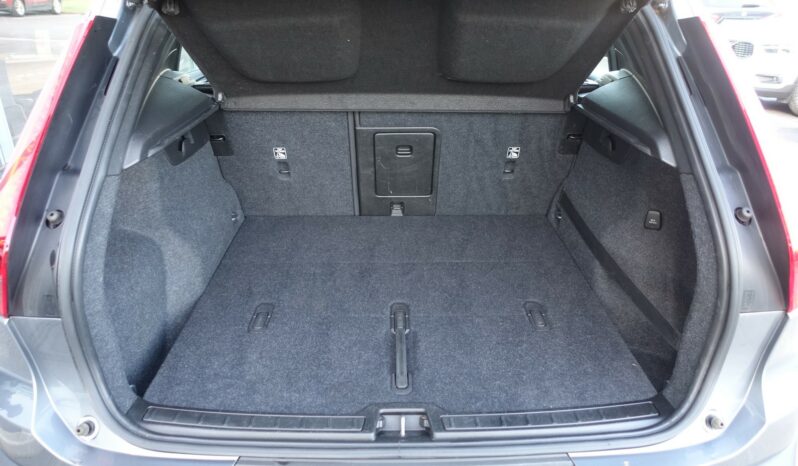 VOLVO XC 40 D3 2.0 L GEARTRONIC 150CH MOMENTUM complet