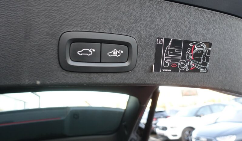 VOLVO XC 40 D3 2.0 L GEARTRONIC 150CH MOMENTUM complet