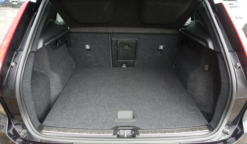 VOLVO XC 40 T4 HYBRIDE RECHARGEABLE GEARTRONIC 211 CH  INSCRIPTION complet