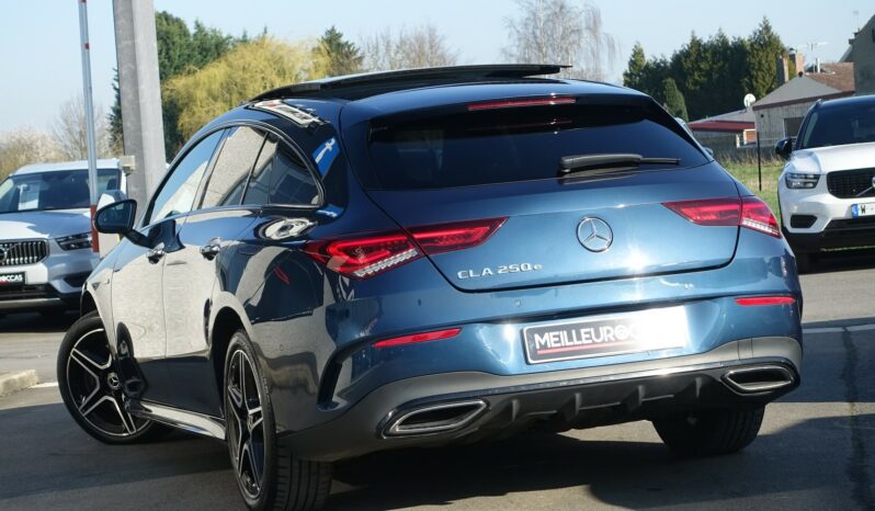 MERCEDES CLASSE CLA 250 E HYBRIDE RECHARGEABLE  AMG-LINE complet