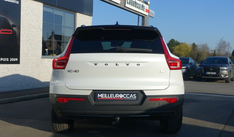 VOLVO XC 40 T4 HYBRIDE RECHARGEABLE GEARTRONIC 211 CH  R-DESIGN complet