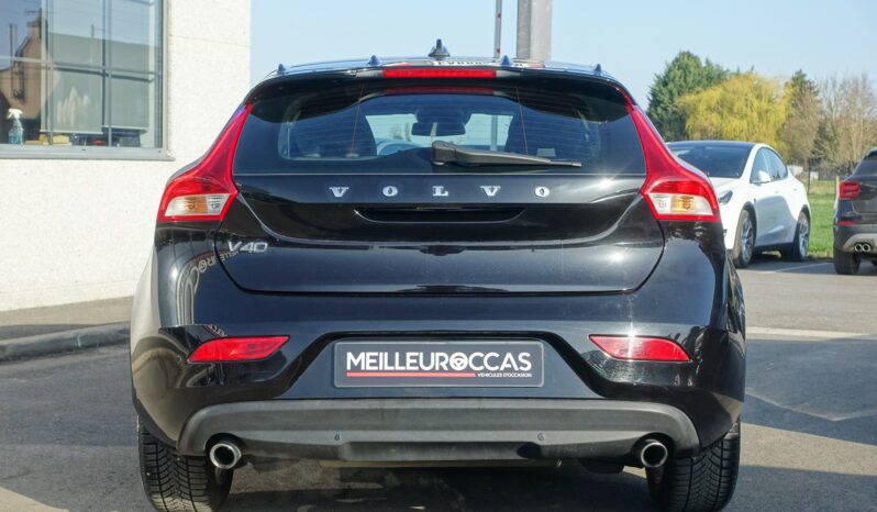 VOLVO V40 2.0L D2 GEARTRONIC 120CH BLACK EDITION complet