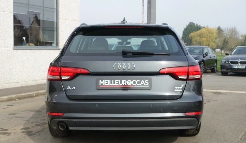 AUDI A4 AVANT 2.0L TDI S-TRONIC 150 CH complet