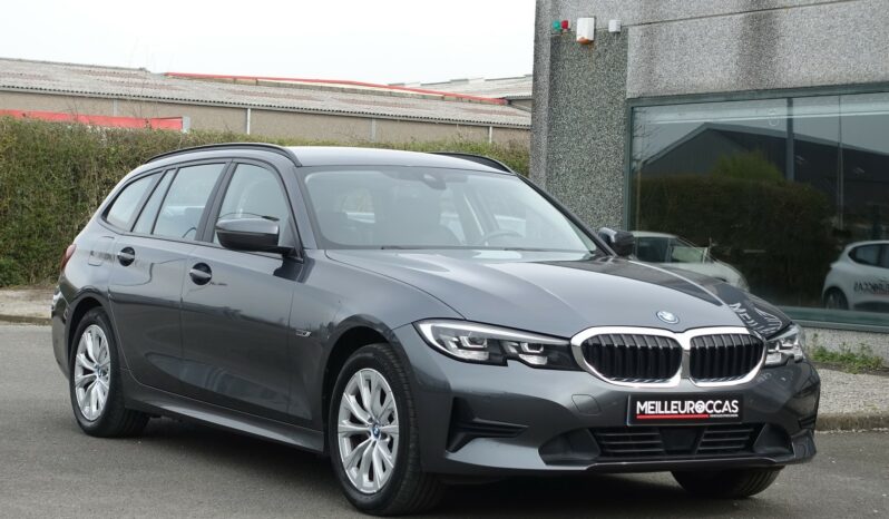 BMW 320 E TOURING HYBRIDE RECHARGEABLE 204 CH complet