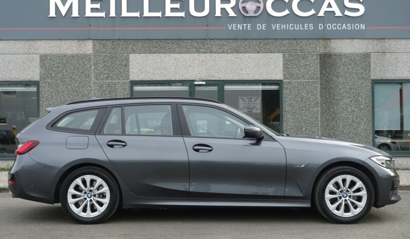 BMW 320 E TOURING HYBRIDE RECHARGEABLE 204 CH complet