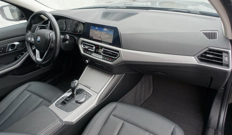 BMW 318 DA TOURING SERIE 3 MHEV BVA complet