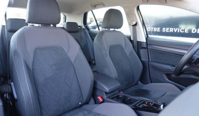VOLKSWAGEN GOLF VIII HYBRIDE RECHARGEABLE 204 CH  STYLE complet