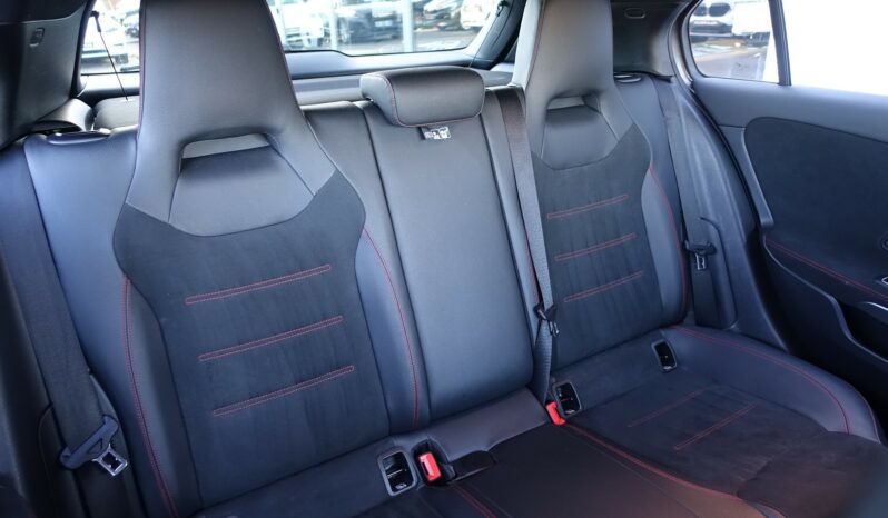 MERCEDES CLASSE A 250 E HYBRIDE RECHARGEABLE 8G-DCT AMG-LINE complet