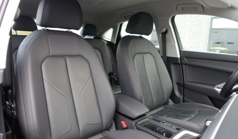 AUDI Q3 45 TFSI E S-TRONIC 245 CH HYBRIDE RECHARGEABLE complet