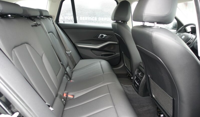 BMW 318 DA TOURING SERIE 3 MHEV BVA complet