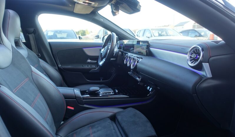 MERCEDES CLASSE CLA 250 E HYBRIDE RECHARGEABLE  AMG-LINE complet