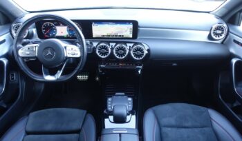 MERCEDES CLASSE A 250 E HYBRIDE RECHARGEABLE 8G-DCT AMG-LINE complet