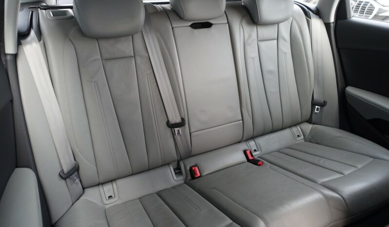 AUDI A4 AVANT 2.0L TDI S-TRONIC 150 CH complet