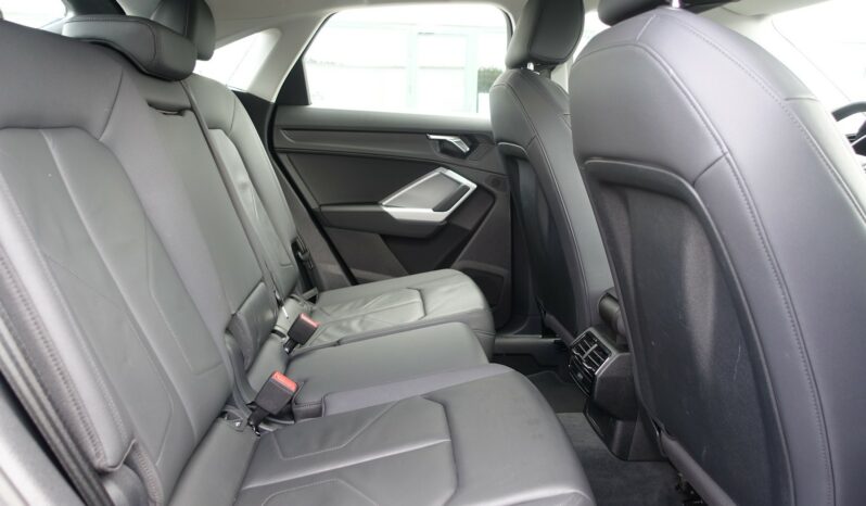 AUDI Q3 45 TFSI E S-TRONIC 245 CH HYBRIDE RECHARGEABLE complet